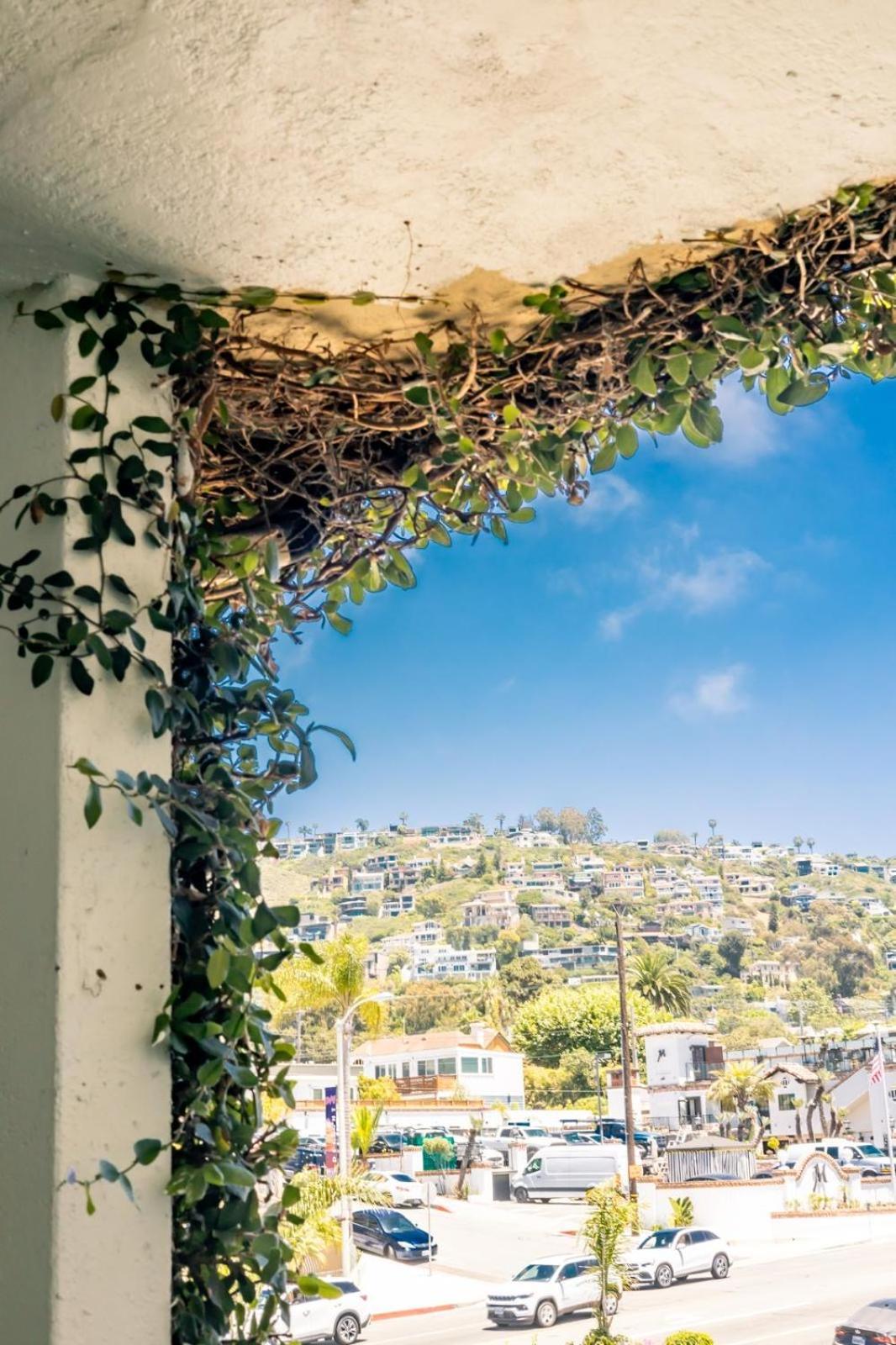 Seaside Laguna Inn & Suites Laguna Beach Exterior photo